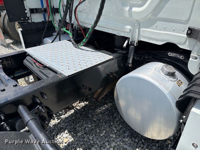image for item YA4535 2026 Freightliner Cascadia semi truck