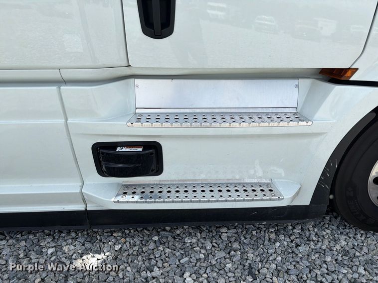 image for item YA4535 2026 Freightliner Cascadia semi truck