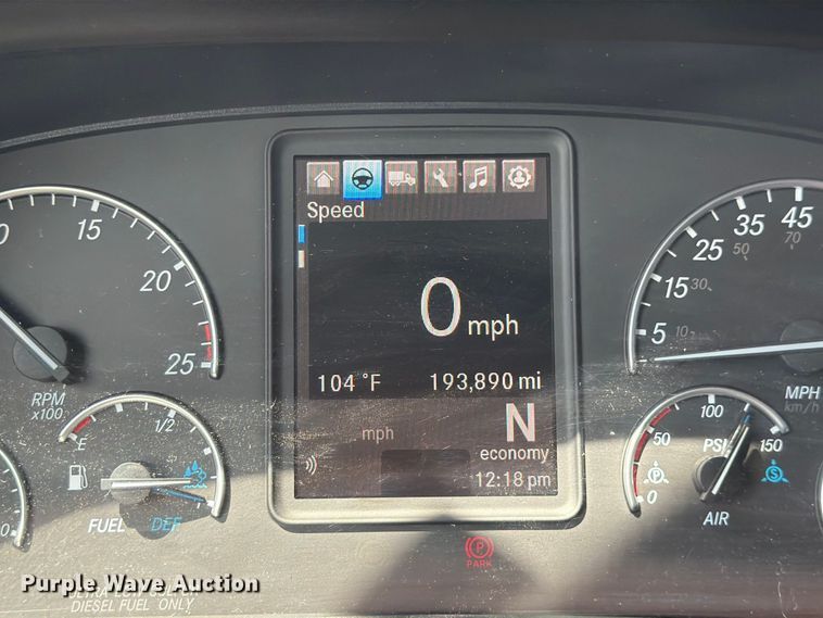 image for item YA4535 2026 Freightliner Cascadia semi truck