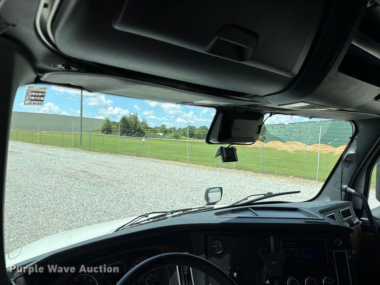image for item YA4535 2026 Freightliner Cascadia semi truck