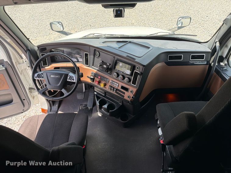 image for item YA4535 2026 Freightliner Cascadia semi truck