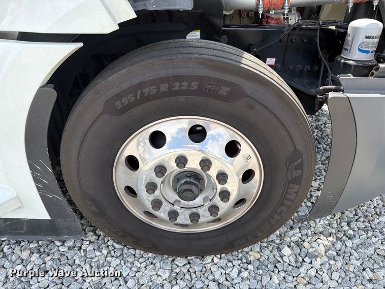 image for item YA4535 2026 Freightliner Cascadia semi truck