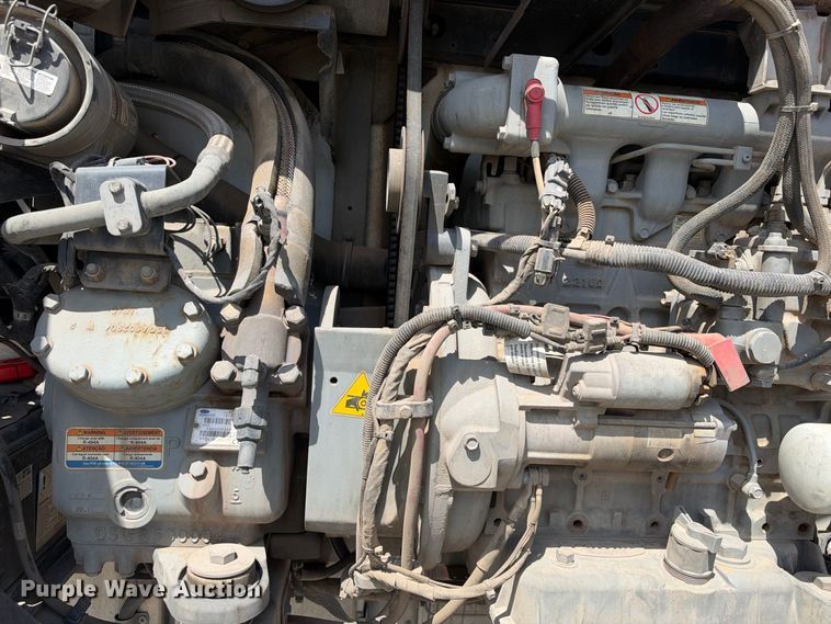 image for item YA4536 2019 Utility VS2RA refrigerated van trailer