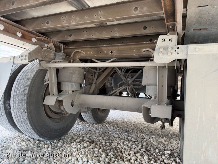 image for item YA4536 2019 Utility VS2RA refrigerated van trailer