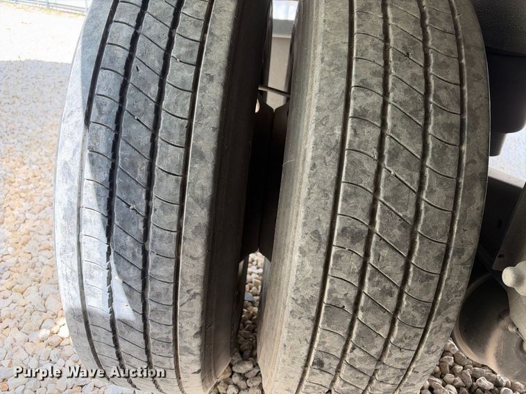 image for item YA4536 2019 Utility VS2RA refrigerated van trailer
