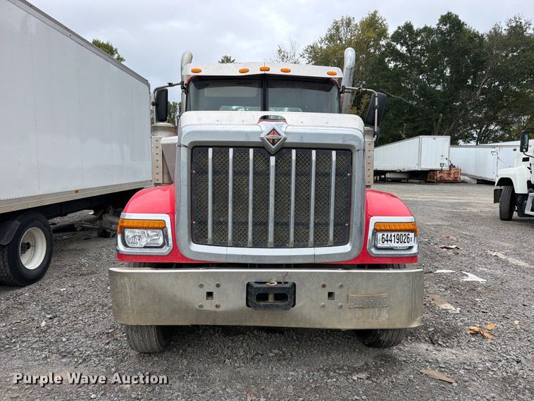 image for item YA4540 2020 International HX520 semi truck