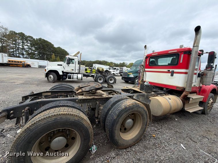 image for item YA4540 2020 International HX520 semi truck