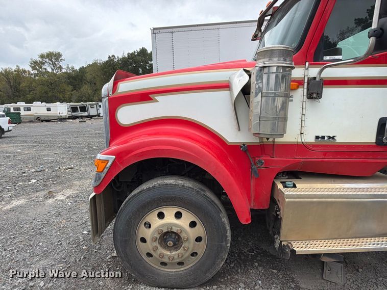 image for item YA4540 2020 International HX520 semi truck