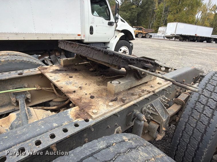 image for item YA4540 2020 International HX520 semi truck
