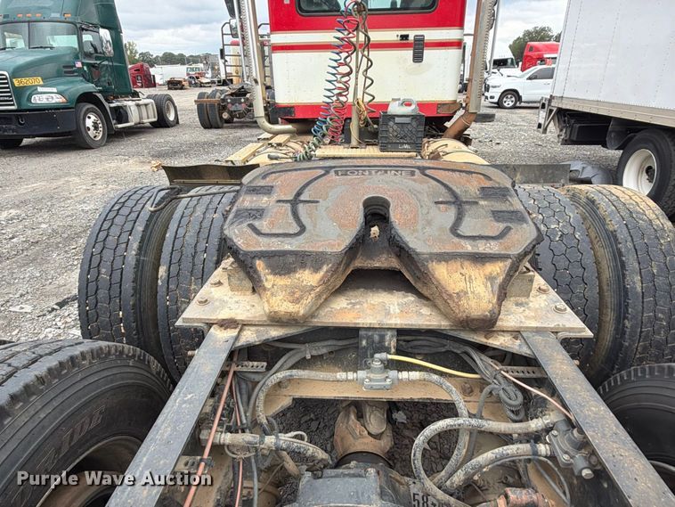 image for item YA4540 2020 International HX520 semi truck