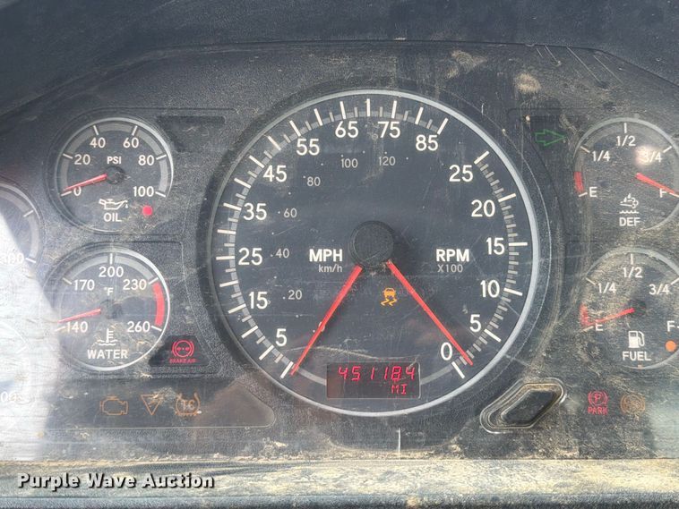 image for item YA4540 2020 International HX520 semi truck