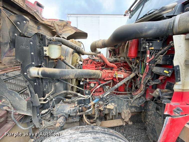 image for item YA4540 2020 International HX520 semi truck