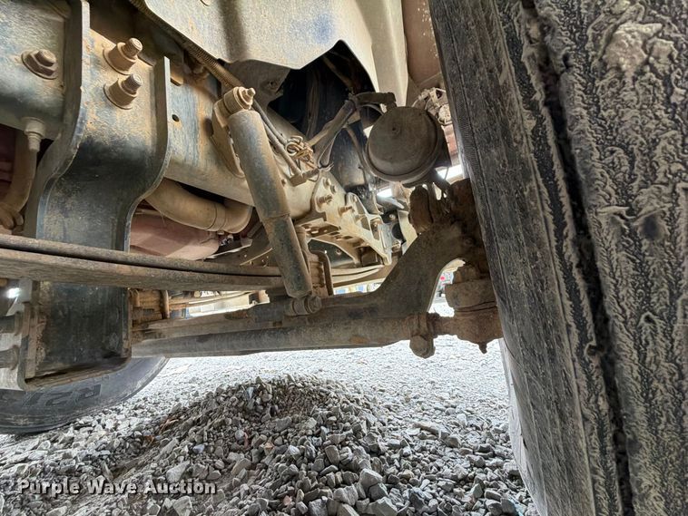 image for item YA4540 2020 International HX520 semi truck