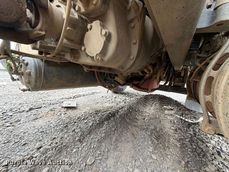 image for item YA4540 2020 International HX520 semi truck