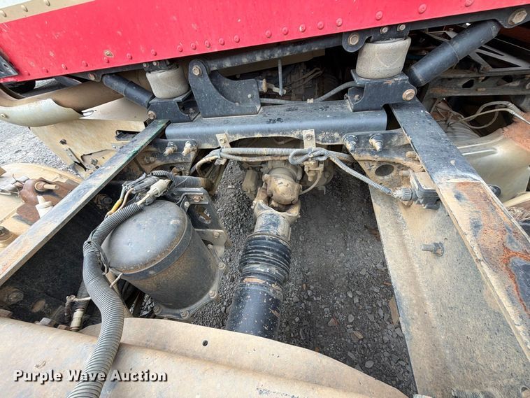 image for item YA4540 2020 International HX520 semi truck