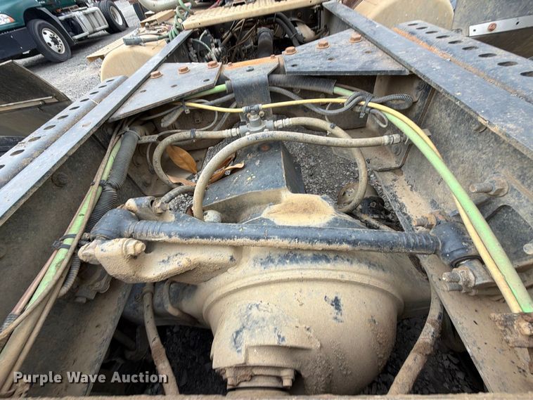 image for item YA4540 2020 International HX520 semi truck