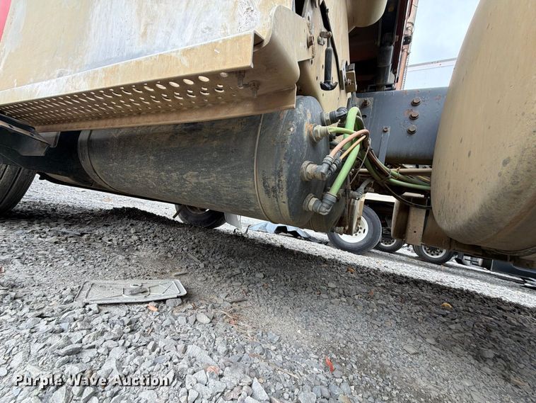 image for item YA4540 2020 International HX520 semi truck