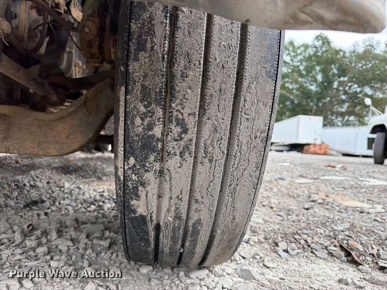 image for item YA4540 2020 International HX520 semi truck