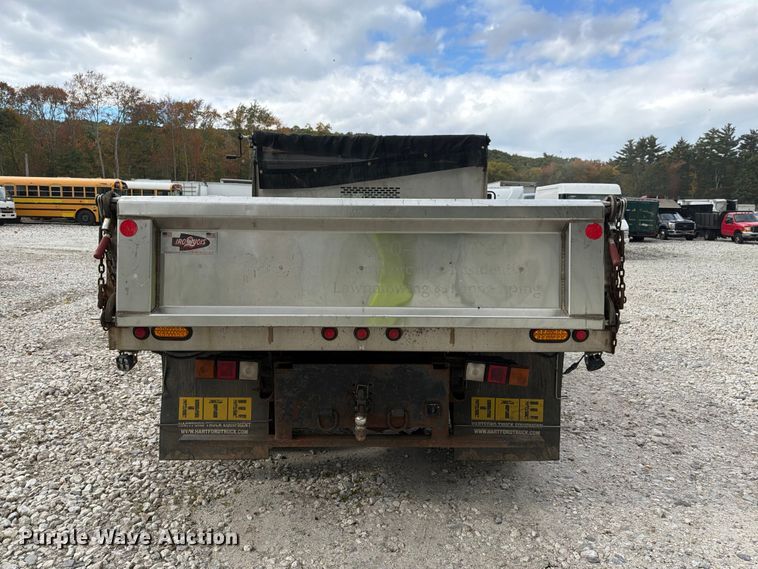 image for item YA4541 2007 GMC Sierra 3500 dump bed pickup truck