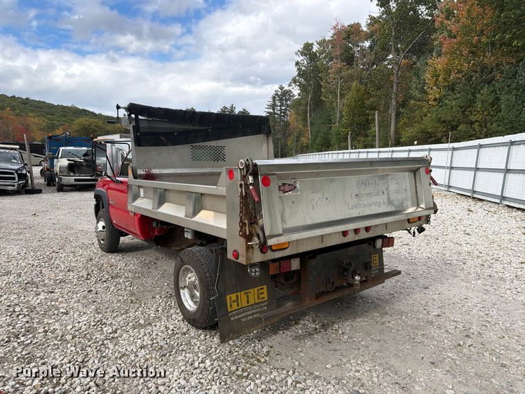 image for item YA4541 2007 GMC Sierra 3500 dump bed pickup truck