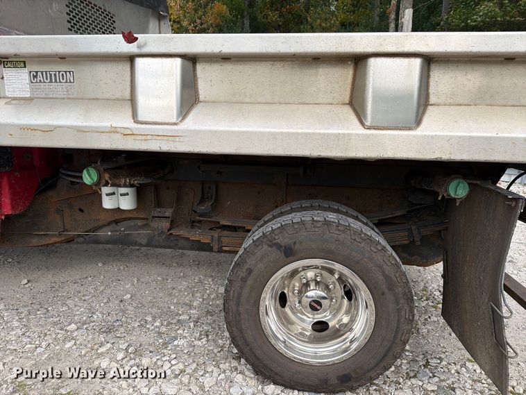 image for item YA4541 2007 GMC Sierra 3500 dump bed pickup truck