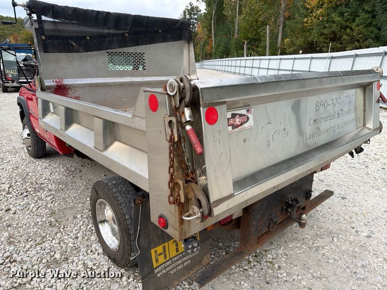 image for item YA4541 2007 GMC Sierra 3500 dump bed pickup truck