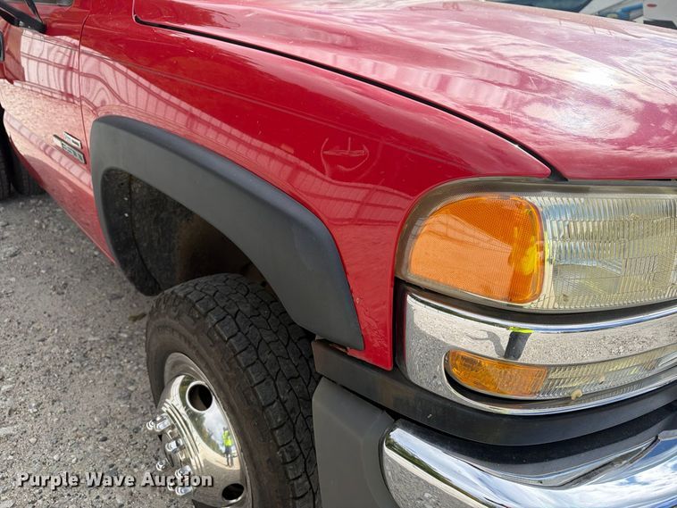 image for item YA4541 2007 GMC Sierra 3500 dump bed pickup truck