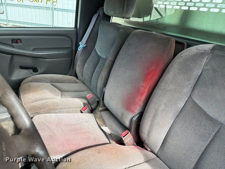 image for item YA4541 2007 GMC Sierra 3500 dump bed pickup truck