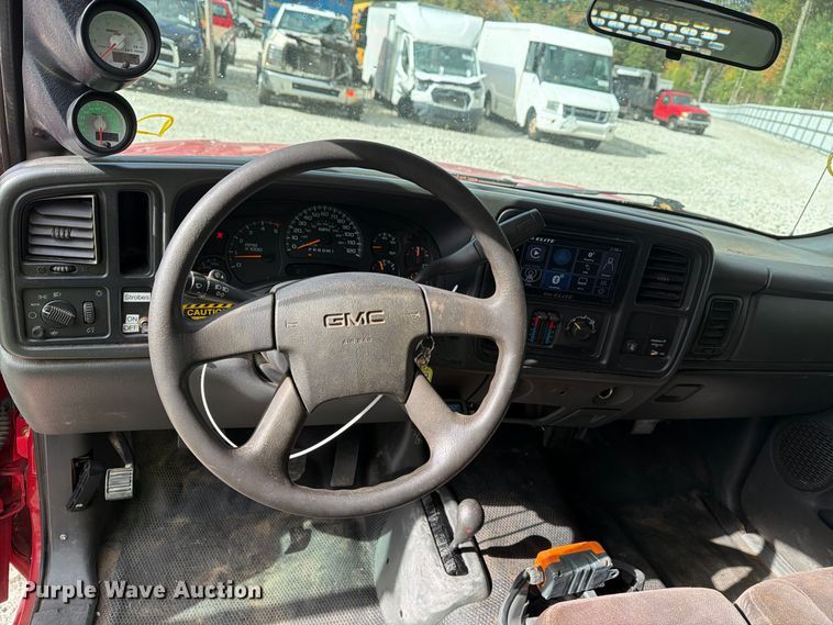 image for item YA4541 2007 GMC Sierra 3500 dump bed pickup truck