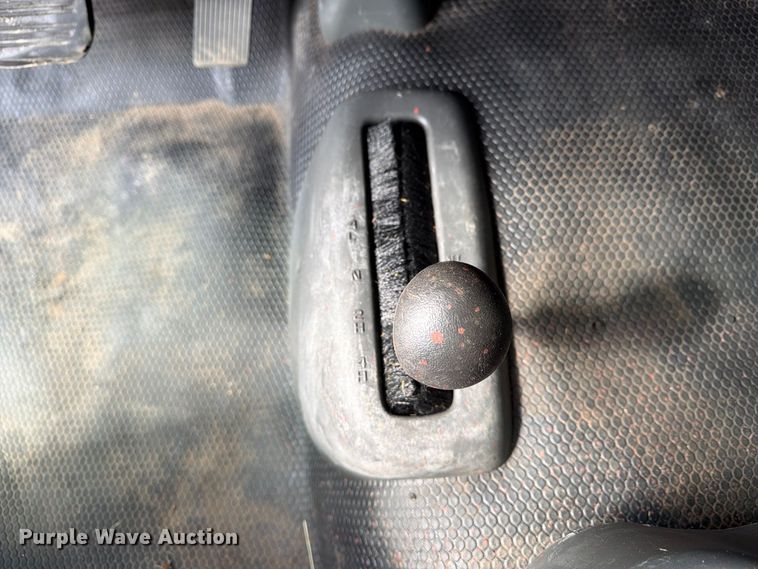 image for item YA4541 2007 GMC Sierra 3500 dump bed pickup truck