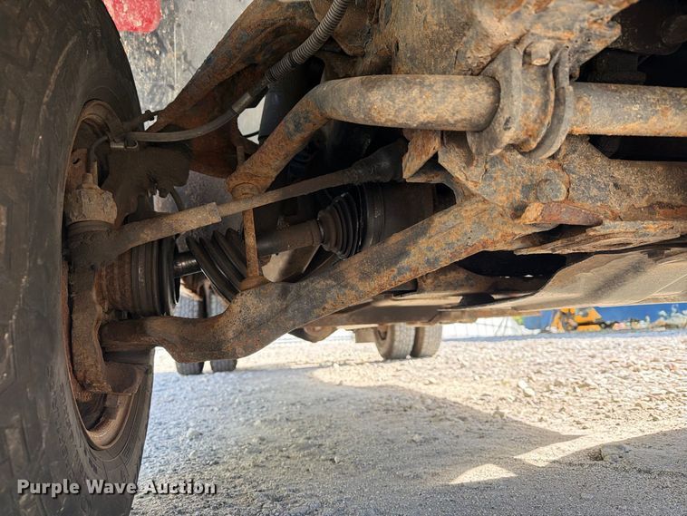 image for item YA4541 2007 GMC Sierra 3500 dump bed pickup truck