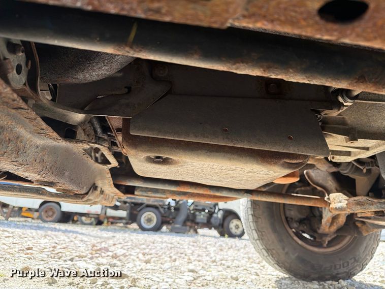 image for item YA4541 2007 GMC Sierra 3500 dump bed pickup truck
