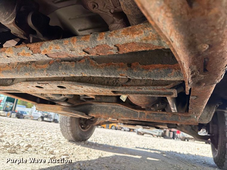 image for item YA4541 2007 GMC Sierra 3500 dump bed pickup truck