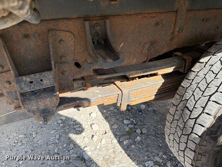image for item YA4541 2007 GMC Sierra 3500 dump bed pickup truck
