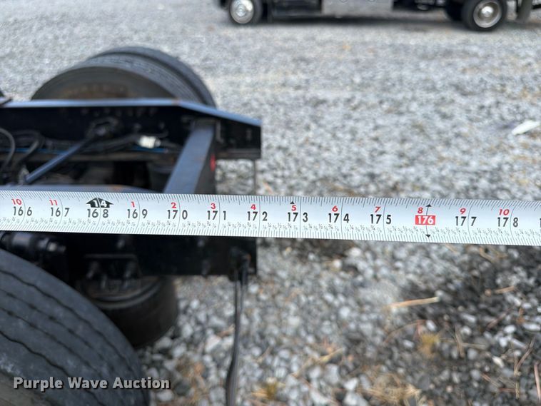 image for item YA4571 2013 Freightliner Columbia semi truck