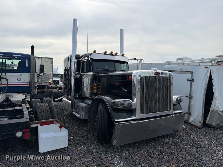image for item YA4605 2023 Peterbilt 389 semi truck
