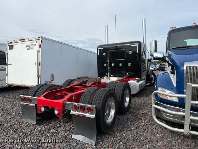 image for item YA4605 2023 Peterbilt 389 semi truck