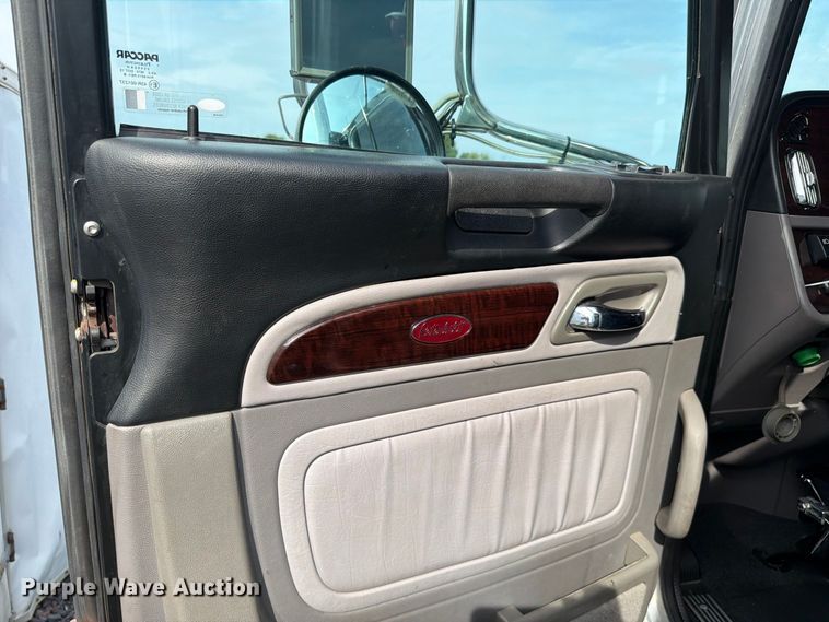 image for item YA4605 2023 Peterbilt 389 semi truck