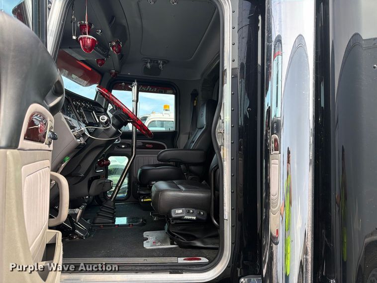image for item YA4605 2023 Peterbilt 389 semi truck