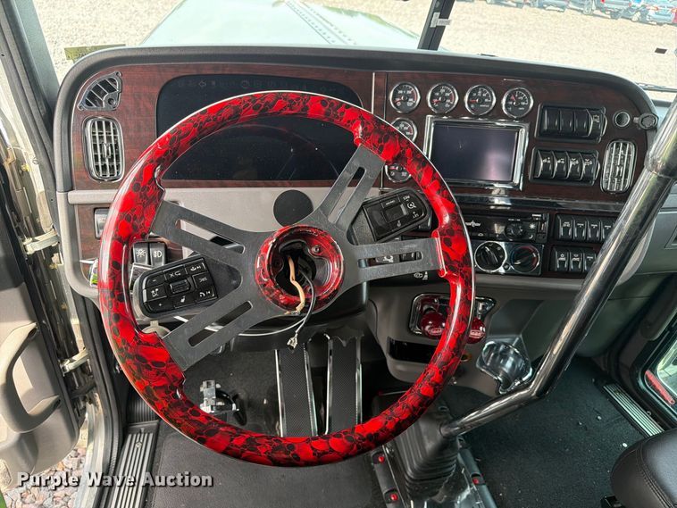 image for item YA4605 2023 Peterbilt 389 semi truck