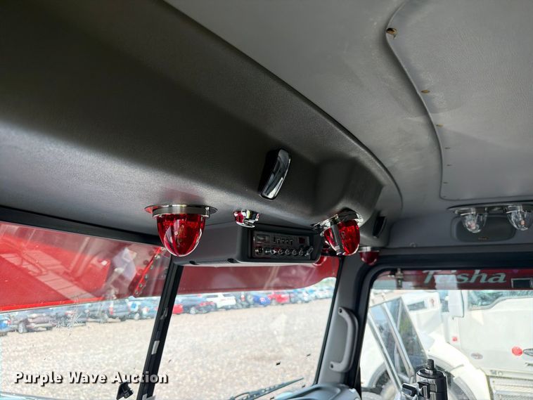 image for item YA4605 2023 Peterbilt 389 semi truck