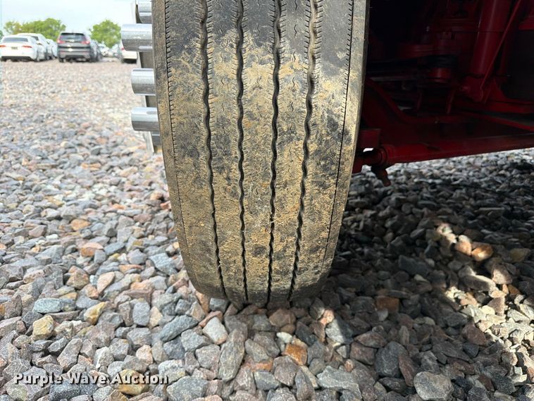 image for item YA4605 2023 Peterbilt 389 semi truck