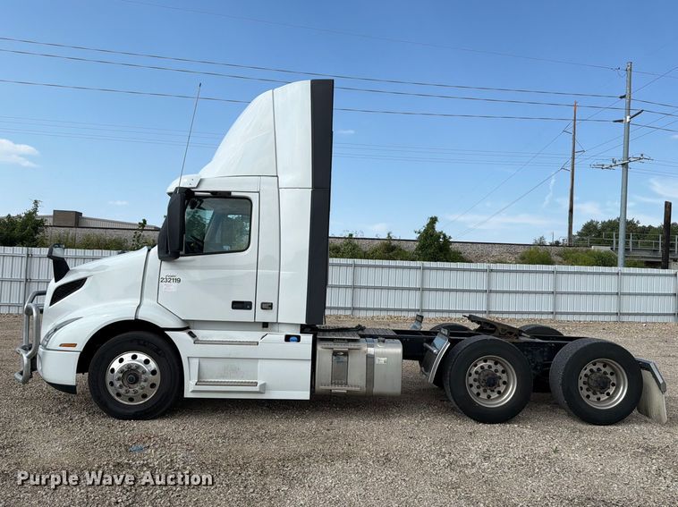 image for item YA4703 2024 Volvo VNR semi truck