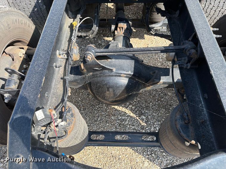 image for item YA4703 2024 Volvo VNR semi truck
