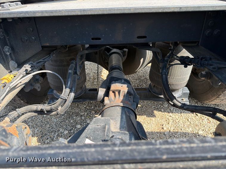 image for item YA4703 2024 Volvo VNR semi truck