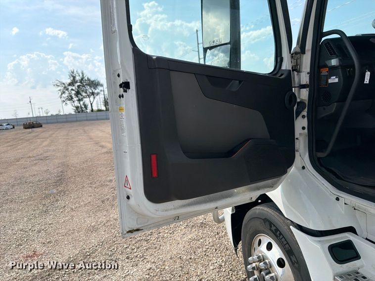 image for item YA4703 2024 Volvo VNR semi truck