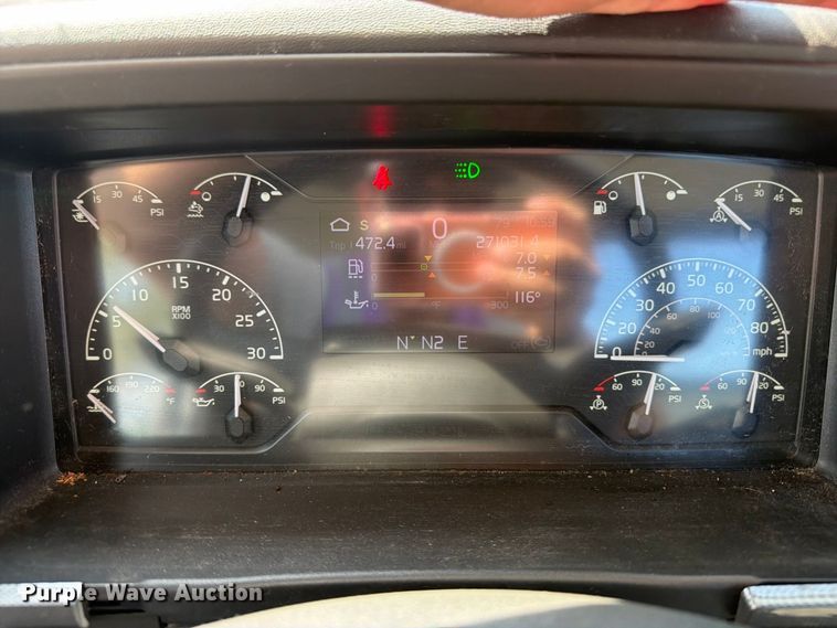 image for item YA4703 2024 Volvo VNR semi truck