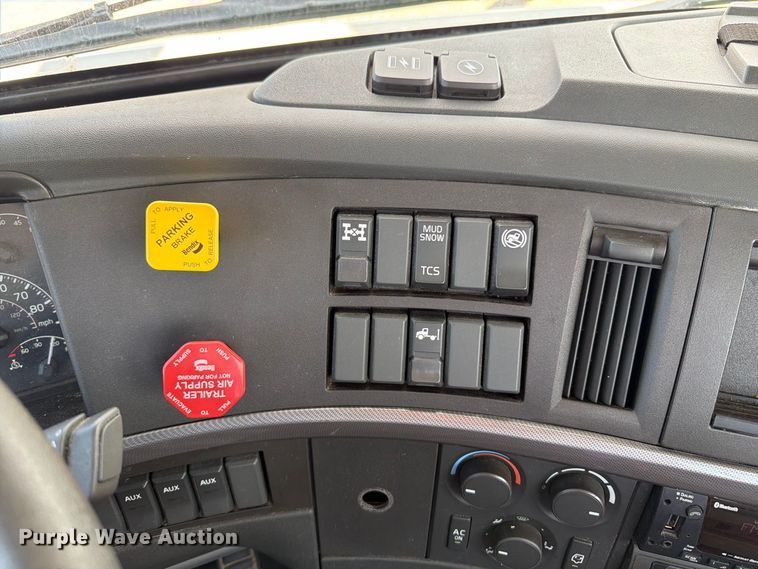 image for item YA4703 2024 Volvo VNR semi truck