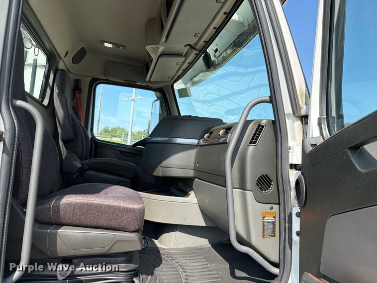 image for item YA4703 2024 Volvo VNR semi truck