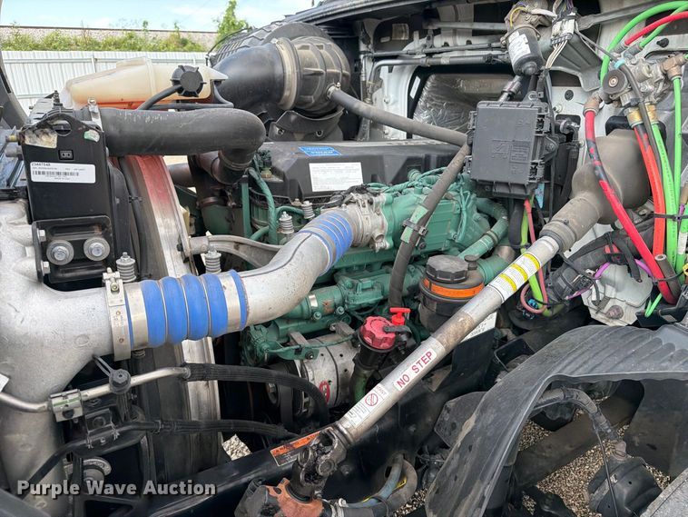image for item YA4703 2024 Volvo VNR semi truck